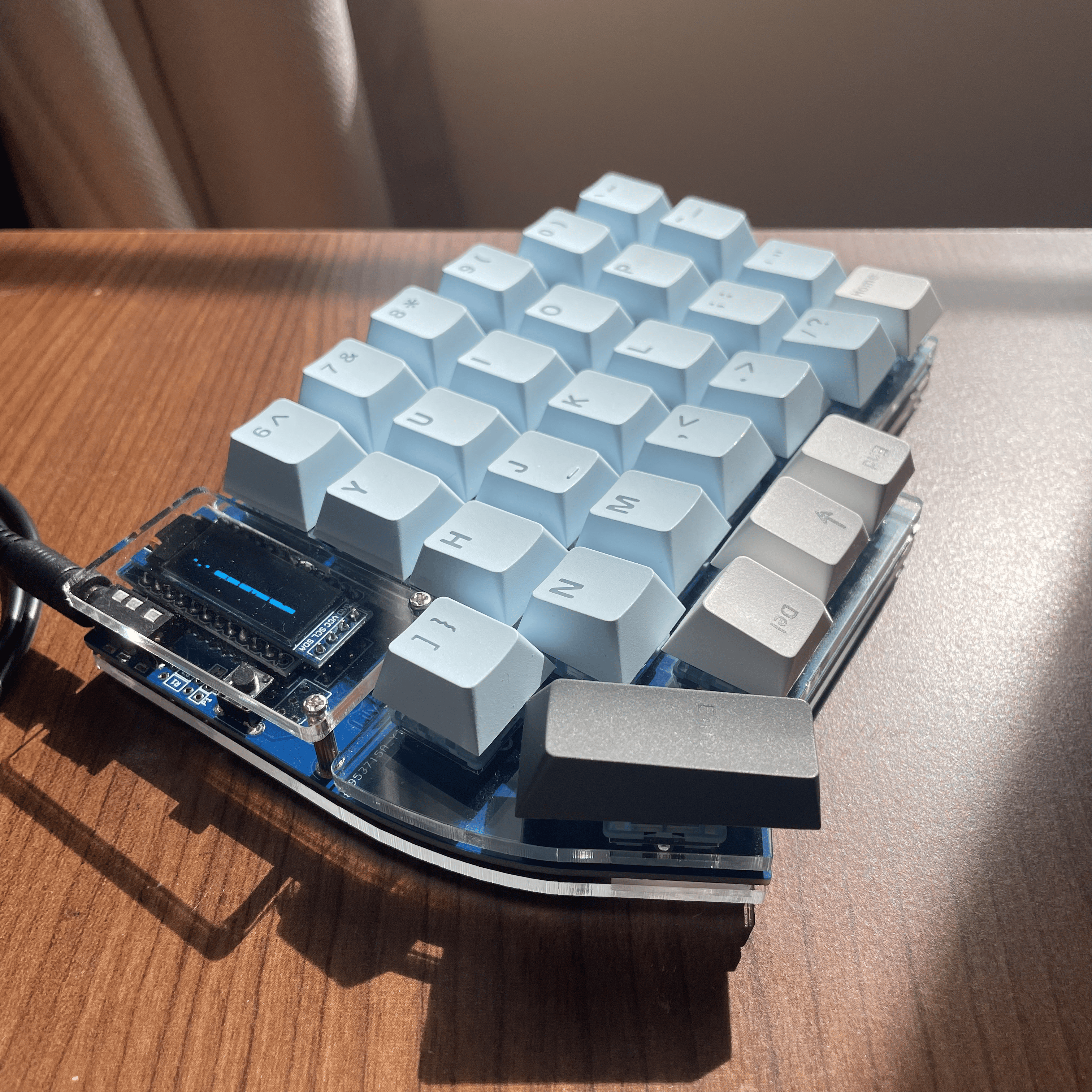 I Fell In Love With Split Keyboards | Max Gohren